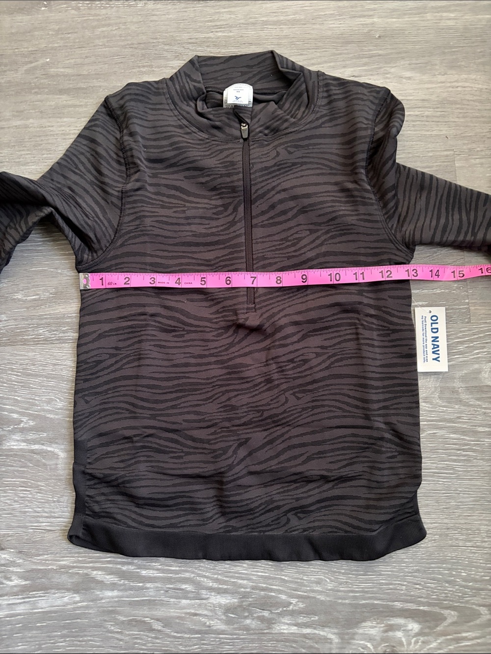 Old Navy Seamless Jacquard Mock-Neck Half-Zip Top, NWT, Multiple Sizes - Picture 4 of 16